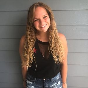 Meet your Posher, Alyssia